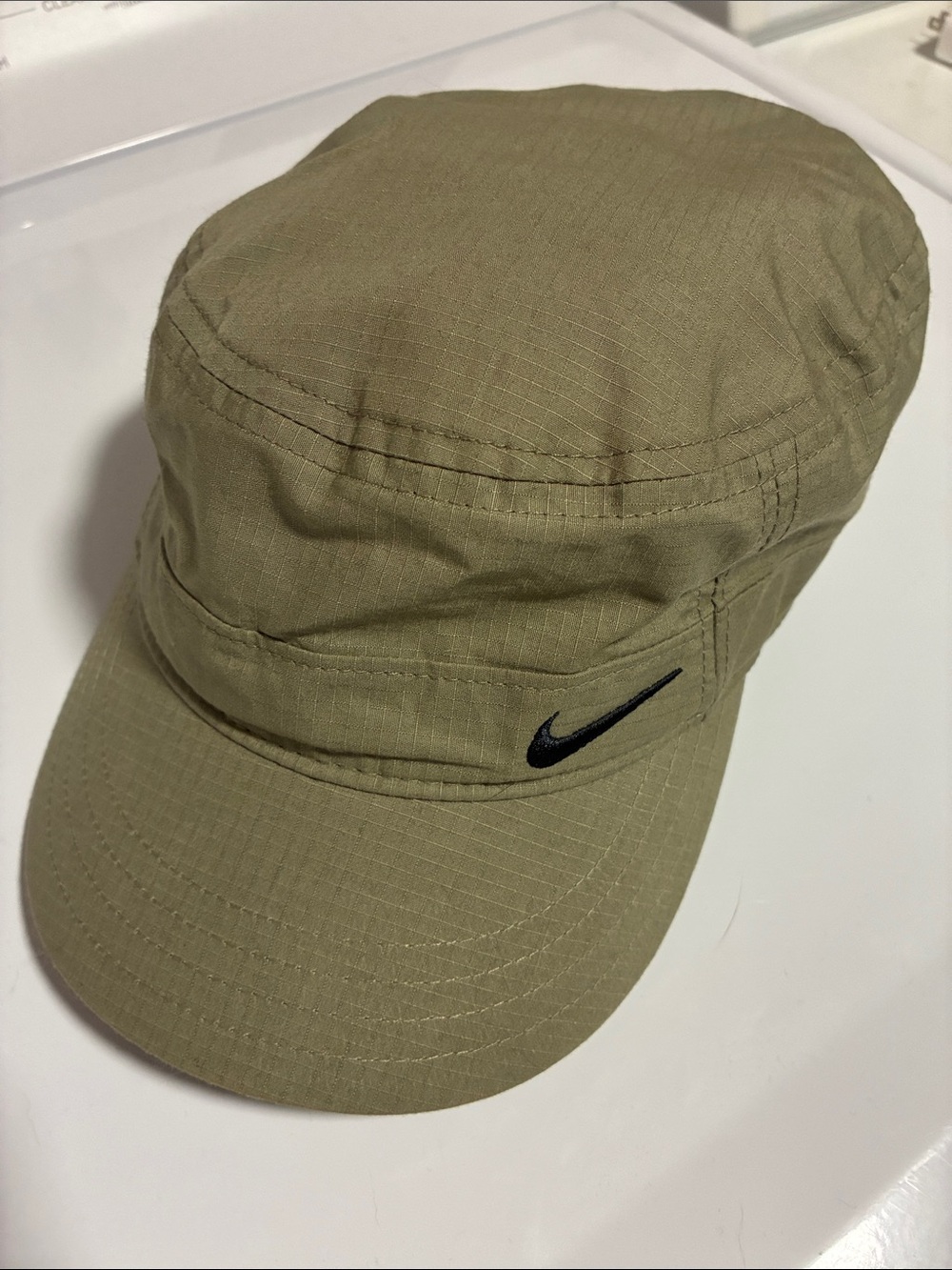 Nike golf hat